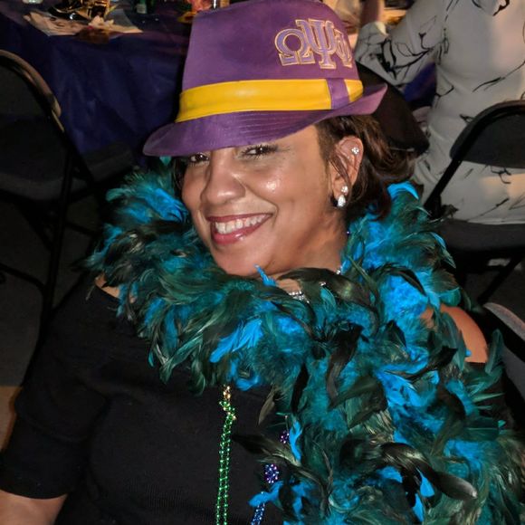 Meet your Posher, Kimberly - Picture 1 of 1